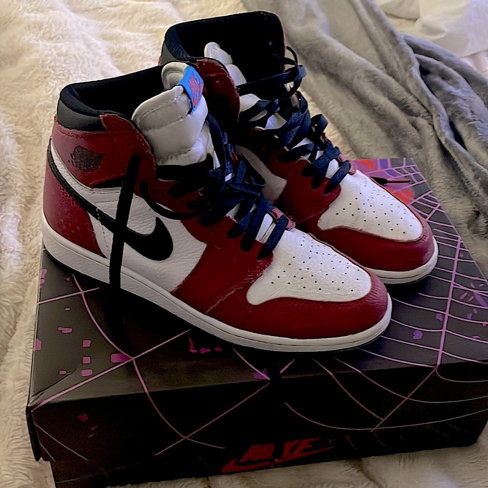 Red, white and Black Air Jordan Retro 1 Sports Shoes